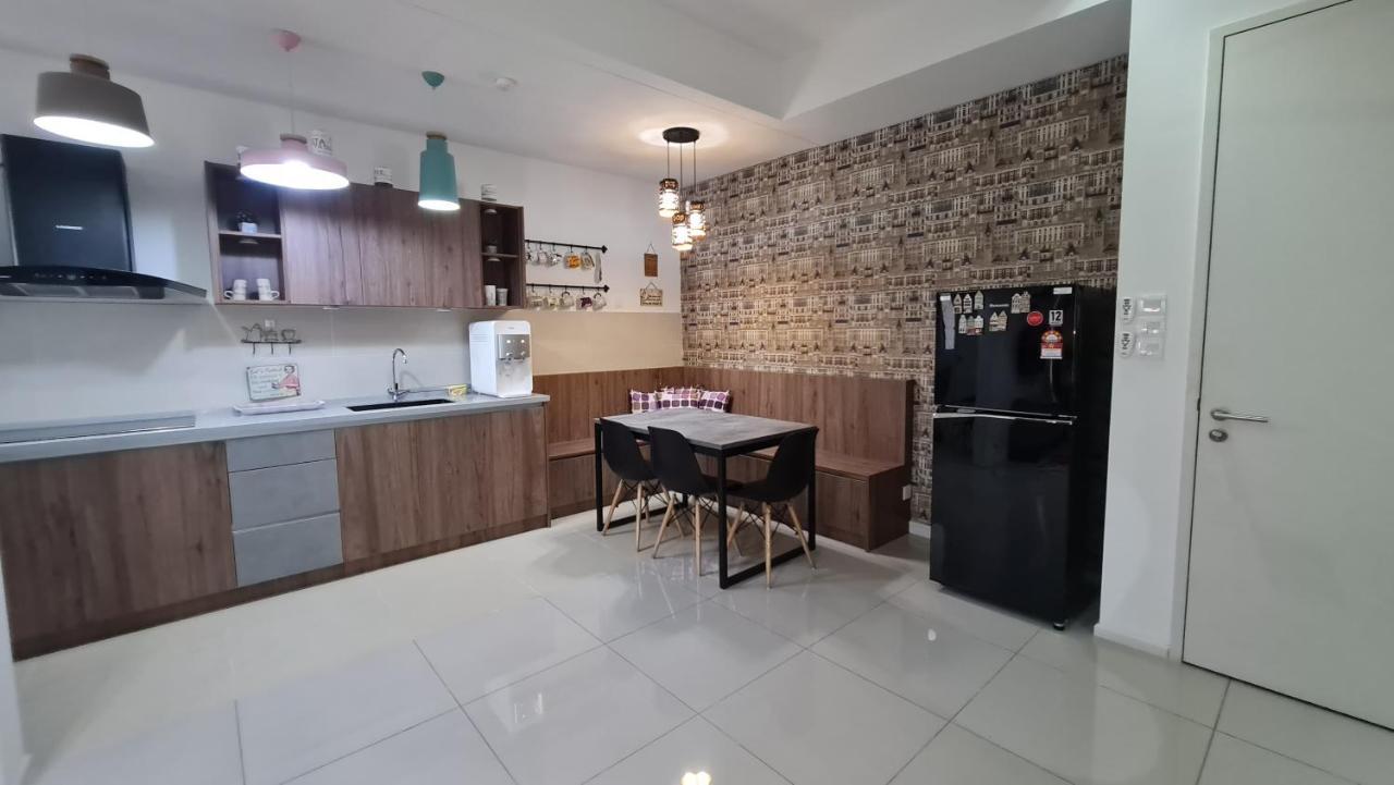 Ferienwohnung Te Amo Gandaria Bangi Pool View Netflix Full Aircond Bandar Baru Bangi Exterior foto