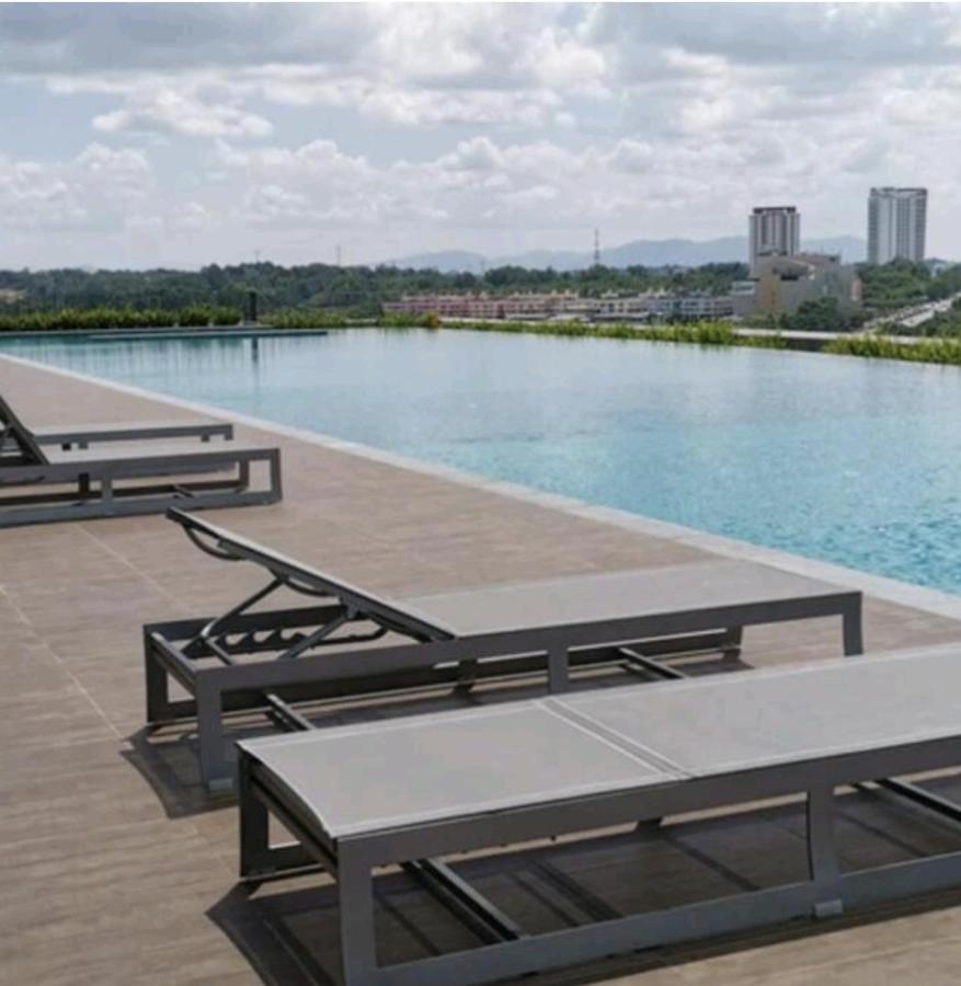 Ferienwohnung Te Amo Gandaria Bangi Pool View Netflix Full Aircond Bandar Baru Bangi Exterior foto
